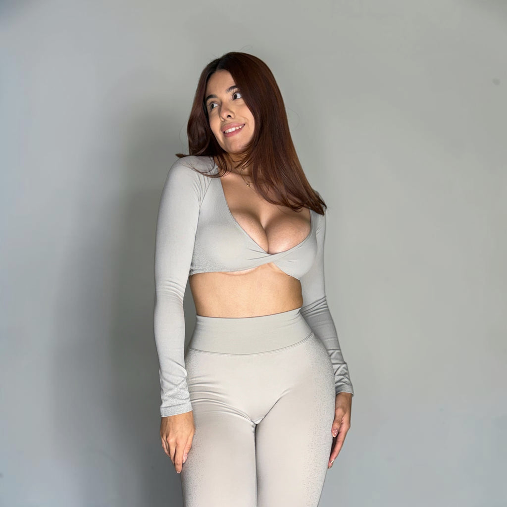 Elements V-cut Long Sleeve